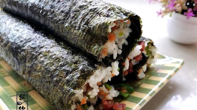  好吃|盛夏的早餐，它最合适，饭菜一体，方便省事，饱足还解馋，特好吃