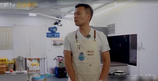  大厨|《中餐厅》林大厨自带火腿！扒出其价格后，网友：贫穷限制想象！