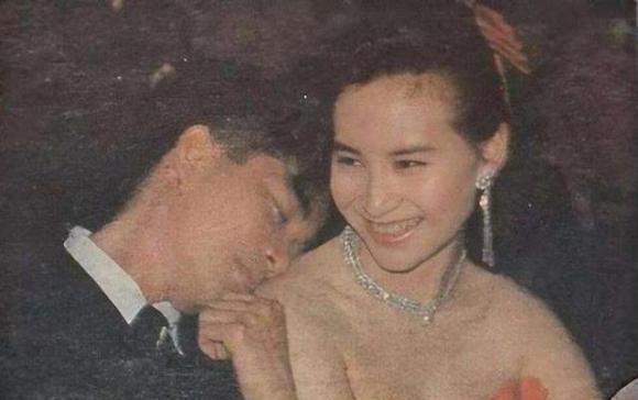 拆散|是谁拆散了赌王女儿何超琼和陈百强？两人求而不得的爱情至今意难忘