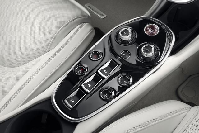 有钱人|198万起,主打豪华舒适的GT双门跑车,有钱人的大玩具!