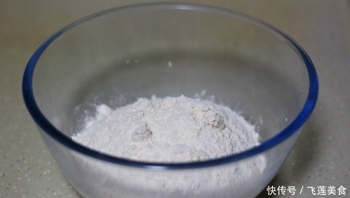 放心|一碗面粉,一个鸡蛋做放心油条,不含无添加,方法简单,一学就会