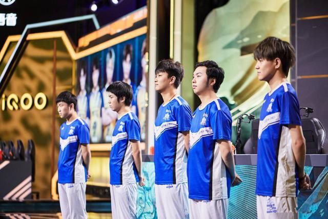  战边|王者荣耀：当前版本，战边太难！QG飞牛评论席一席话，让人泪目