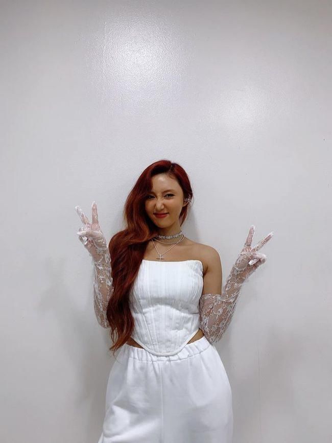  敏感|海外粉丝过于敏感 华莎无辜中枪 穿个衣服都可以扯到种族歧视？