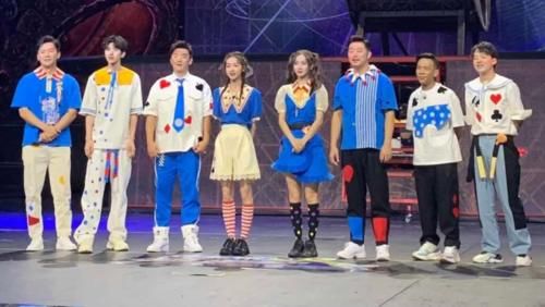  自愧不如|《跑男》史上最瘦女嘉宾再度回归，10岁开始节食减肥，baby自愧不如