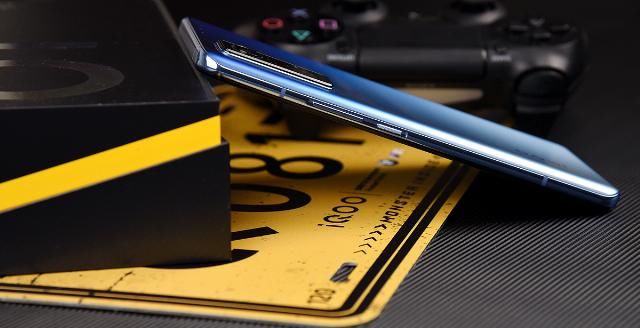 包装|为什么说iQOO 5是iQOO截至目前变化最大的手机