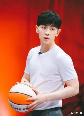  教练|灌篮3阵容官宣：邓伦2位战队教练4位美女领队组合 你还满意吗?