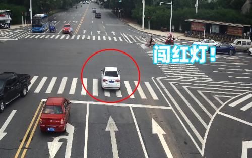 令人感动|网约车司机打110求闯红灯，还连说没办法了，背后原因令人感动！