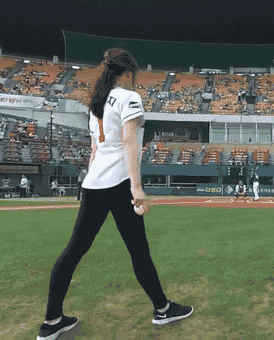  气死我了|搞笑GIF：哦买噶的，这是让我怎么吃？气死我了！