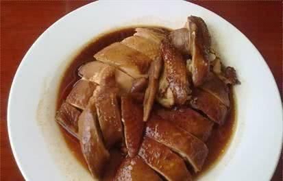 好吃|自制“豉油鸡”,一碗酱油一碗水,简单易学又好吃,皮香肉滑!