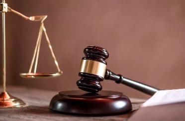 失信|“法官，我弟弟欠的钱，我会替他还，请你们不要将他纳入失信名单”