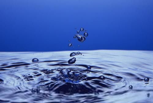  说好|得了青光眼还不能“多喝热水”？说好的热水治一切呢？