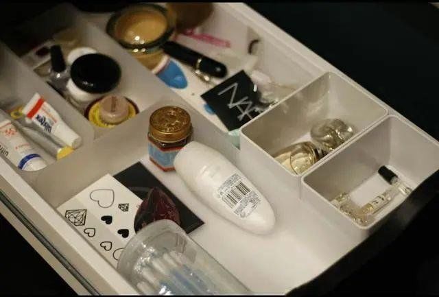  置物架|小卫生间如何设计更合理 16个实用设计让卫生间更整洁