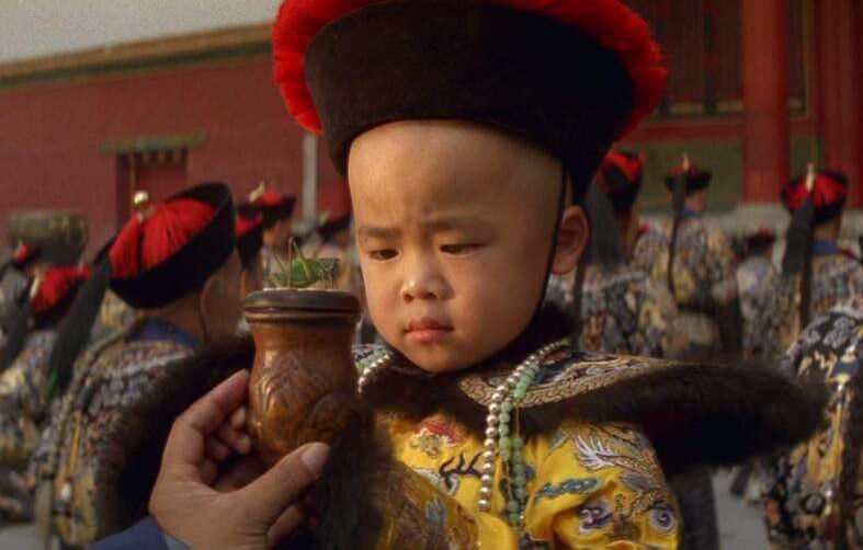 庄士敦|溥仪得了一种病，太医们束手无策，只好请洋人治病，如今00后都会了方法！