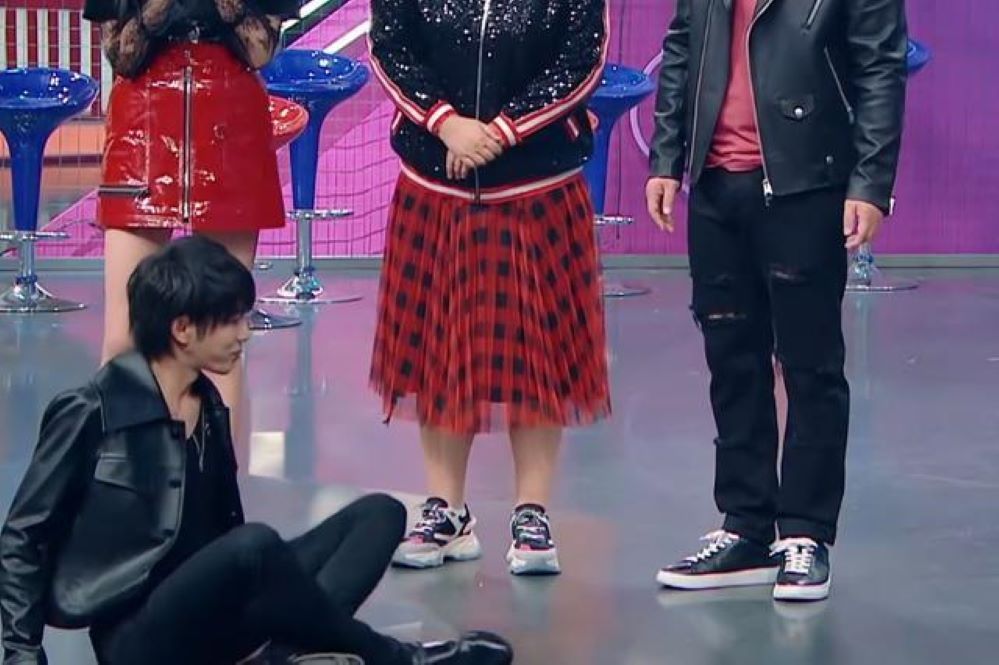 开起|王牌第五季谢幕,最后一期嘉宾都是大腕级,最后还开起了直播