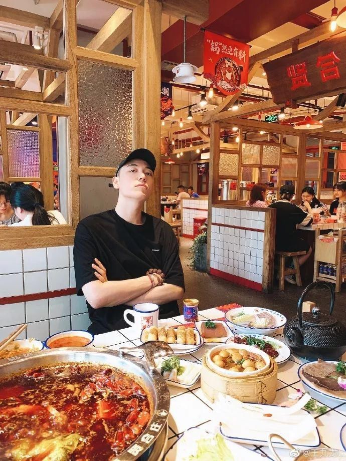  打算|资生堂这是打算和黄轩同归于尽？？？