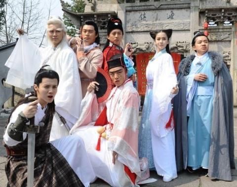  评价|郑恺发文回忆跑男100期，只有1位“老成员”评价，看清是谁：想不到