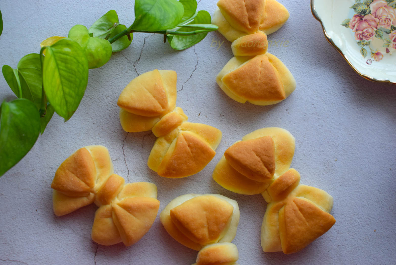 菜蟒|不发面不捏褶子,简单一卷上笼蒸熟,比包子简单,早餐吃很美