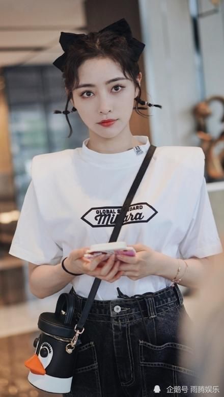  喜欢|THE9女团再引争议：许佳琪参加握手会成焦点，刘雨昕被质疑蹭陆柯燃热度