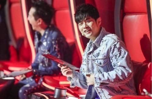 选秀|《好声音》选秀落榜，过得却比冠军好，30岁被爱奇艺总裁宠成公主