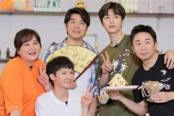  卸妆|郑爽被导演抹一脸牙膏，无奈现场卸妆，看清素颜：这是28岁脸？