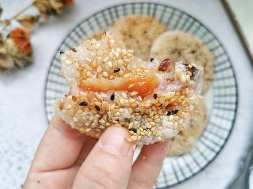  蜜红豆|比糖糕还好吃的糯米饼，不发面不醒面，酸甜开胃，一口平底锅搞定