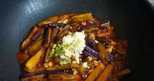 茄子|炒茄子,不要直接下锅,不入味还吸油!教你大厨做法,太香了