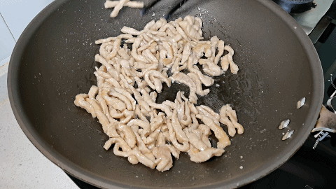 一学|鱼香肉丝的家常做法,厨房小白一学就会!