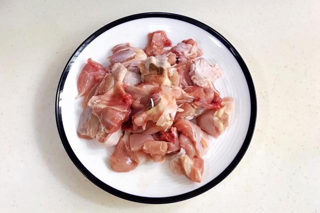  女儿|夏天女儿就馋此菜，低脂肪营养高，隔三差五就吃，雷打不动