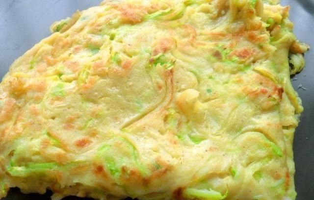  口感软嫩鲜|我教你一个超简单的早餐饼，尝起来又软又嫩，加粥和牛奶很好