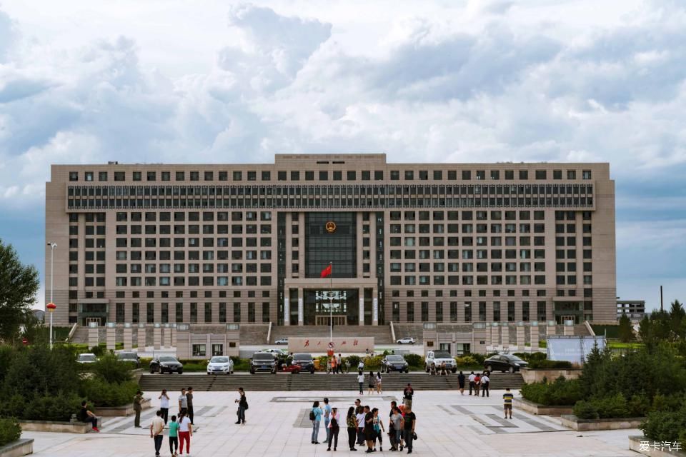 风雨雷电|贝子庙+中蒙边境+草原露营 乌珠穆沁 风雨雷电绿浪秘境行路书
