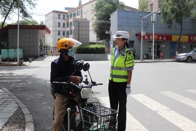 安局交警支|文明出行路上，有你有我