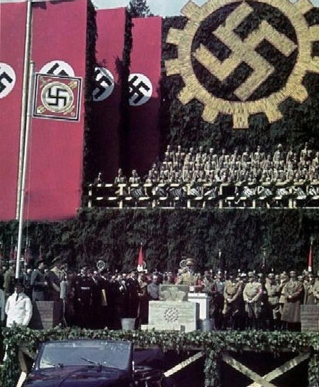 狂人|1938—1940，战争狂人希特勒的20张高清彩照