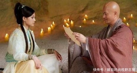 师父|黄药师为啥不敢惹裘千仞?看看老裘的师父是谁