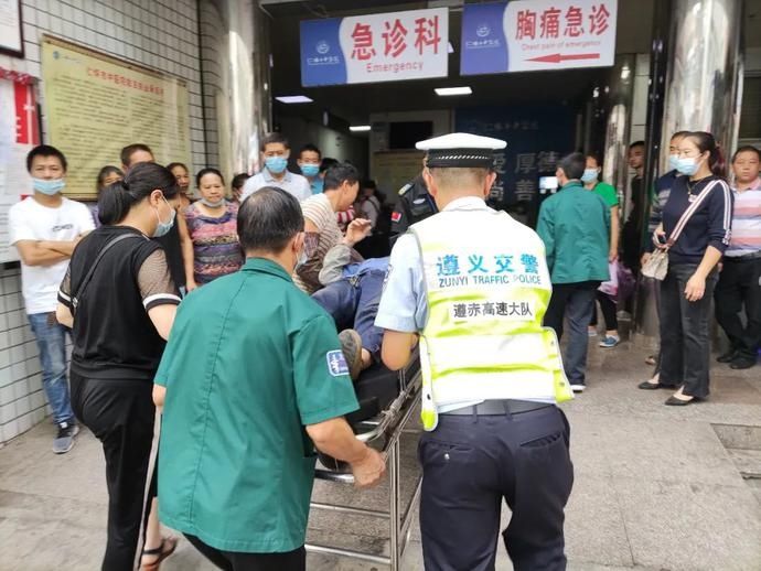 指挥中心|“交警你好，我可以超速一下吗？” “同意！”