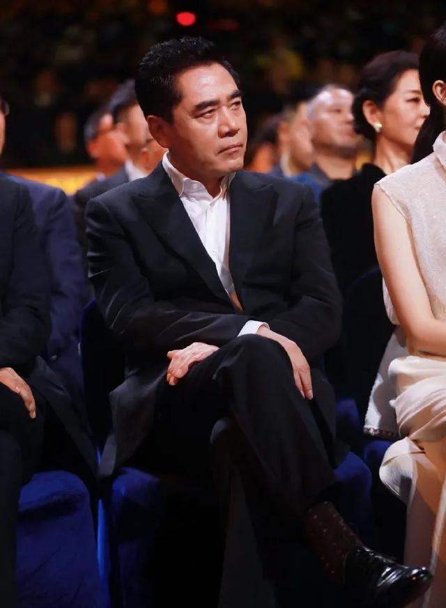 白皙|金鹰奖女星高清同框照:赵丽颖白皙完胜谭松韵,宋茜状态不如陶虹