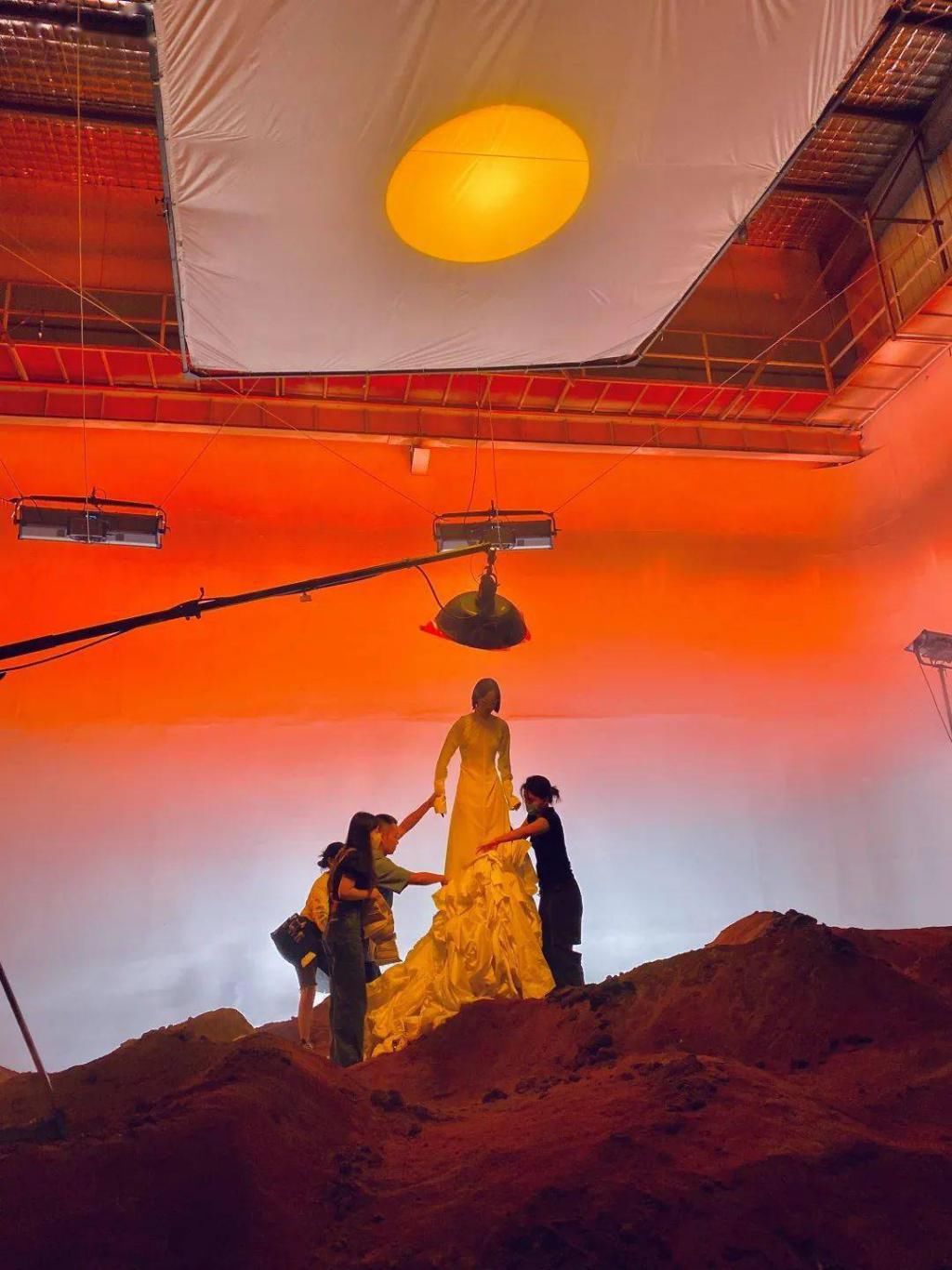 时装|棉麻丝绒时装特辑| 我们兵分四路之后的幕后故事