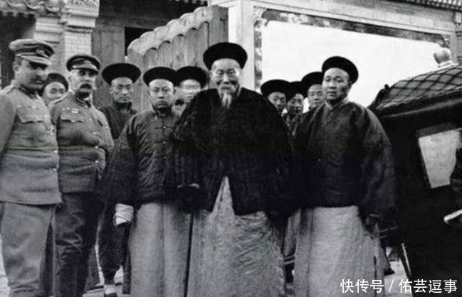 李鸿章|李鸿章在《辛丑条约》上签“肃”字？仔细看看，那是防伪标记