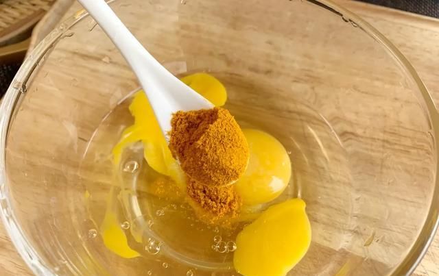  早餐|秋天多吃韭菜，教你做快手早餐饼，筷子一搅2分钟出锅，越吃越香