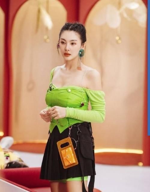  节目|杨超越张艺凡出道，丁当淘汰，张雨绮组第1，女团的标准竟是这？