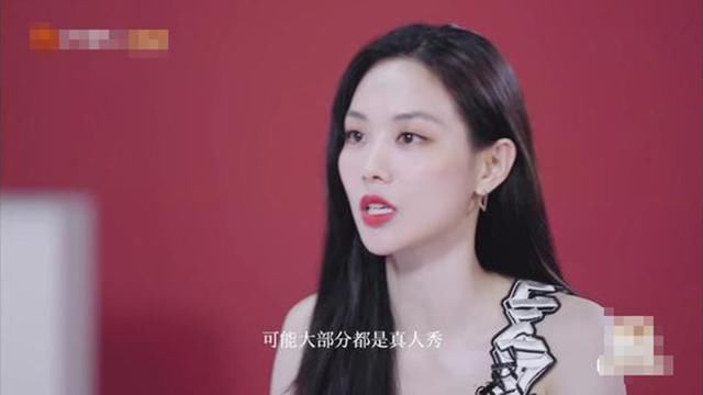  成团|太敢说！王霏霏采访曝光浪姐成团内幕，观众只给人气高的姐姐投票