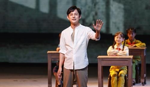 真实|聚齐谷智鑫、凯丽、何炅、万茜等大腕的剧，却没有一个明星光环