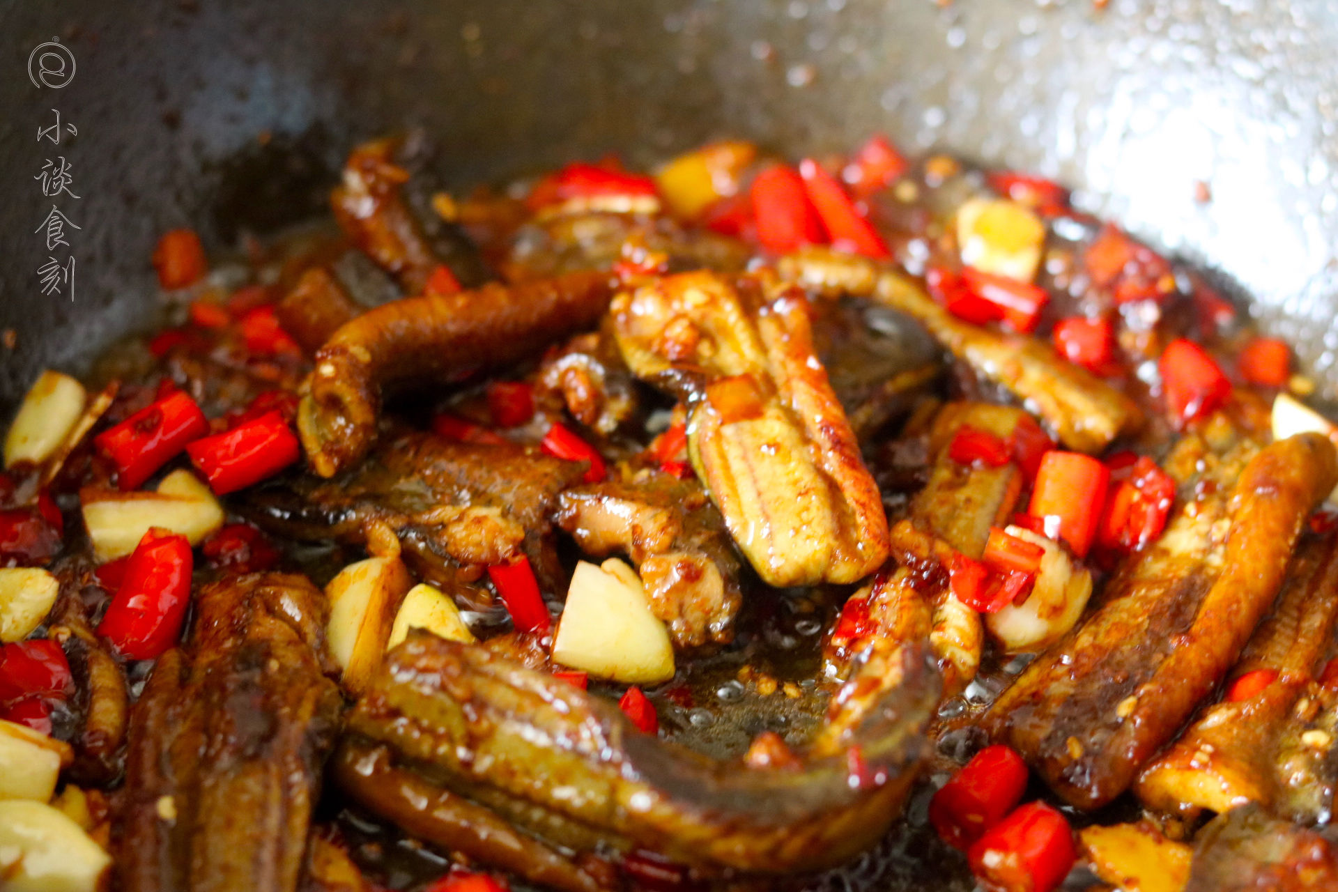 鳝鱼|入秋后，少吃猪肉多吃它，价格比猪肉低了1倍，吃起来还特下饭