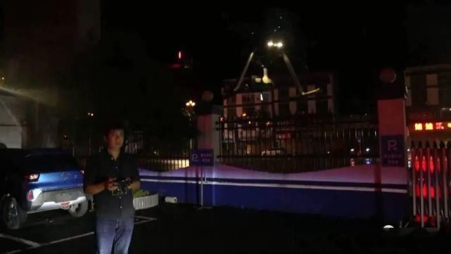 无人机|雁山男子在一废弃砖厂内贩卖毒品！无人机全程曝光！