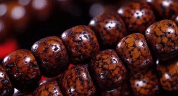  值钱|老星月菩提手串真的很值钱吗？和新料价格相差百倍，成交量说明了一切