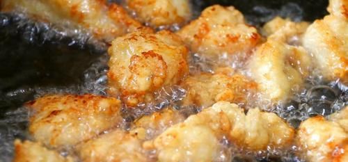  不腻|教你鸡胸肉最香的做法，外皮酥脆，肉嫩不柴，怎么吃都吃不腻