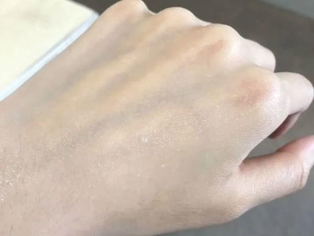  图源微博|我惊了，现在的国货护肤品为了博出位都能努力成这样？