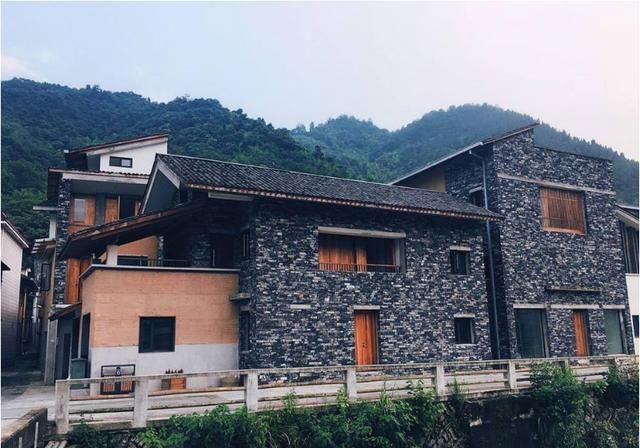 宏村|最适合8月份去的4大古村落,青山绿水的田园风光,你去过几个?