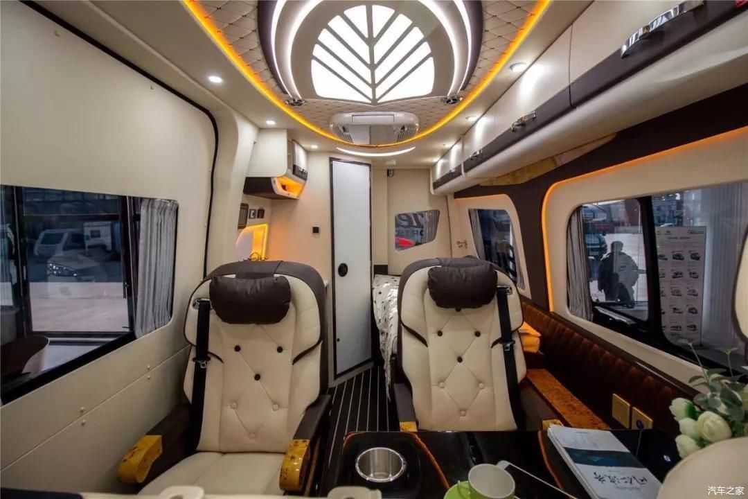  房车|B型房车中的豪华款，商用享受，家用惬意，做功精细