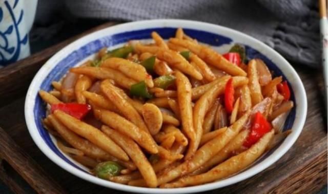  面粉|马铃薯也能做成面？没错哦，这样做出来的马铃薯小面很好吃