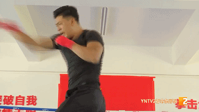 喜欢|“把我所学的、我的爱好传给喜欢的学生”陡普鲁小学里的拳击教练